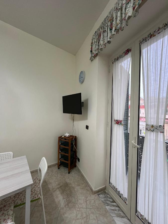 Bed and Breakfast Barbi'S House Napoli Esterno foto