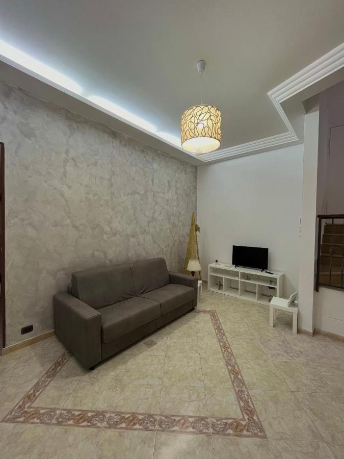Bed and Breakfast Barbi'S House Napoli Esterno foto