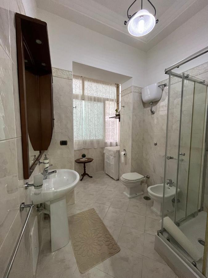 Bed and Breakfast Barbi'S House Napoli Esterno foto
